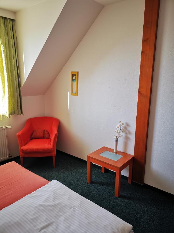 Penzion Helios Bratislava Luaran gambar